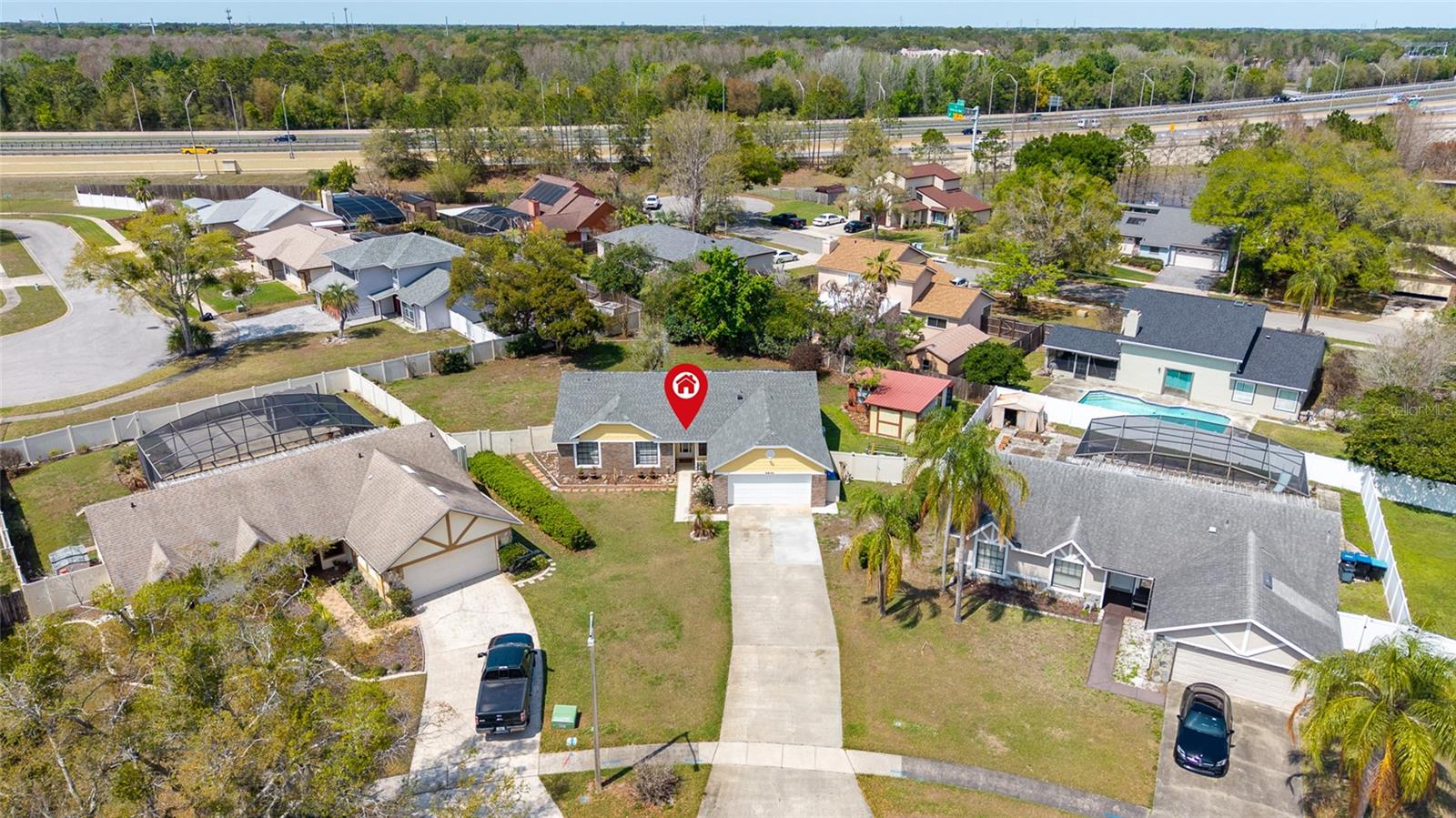 Listing photo id 27 for 9858 Balmoral Circle