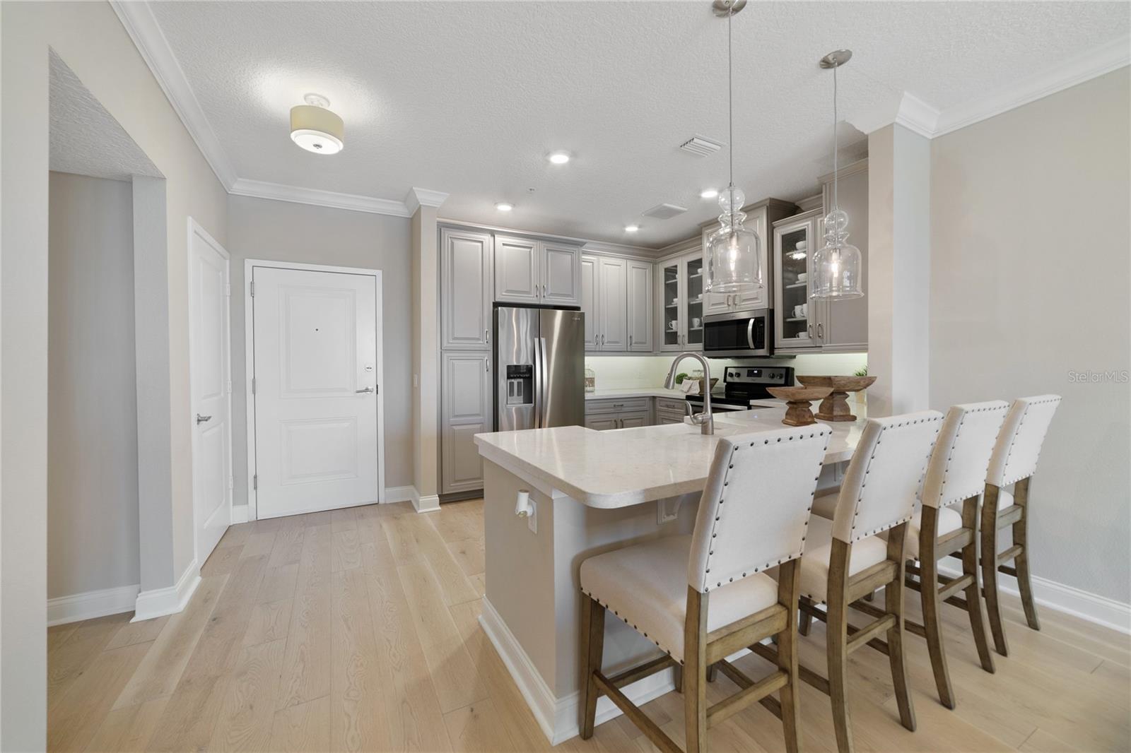 Image 3 of 7 For 7545 Laureate Boulevard 7404