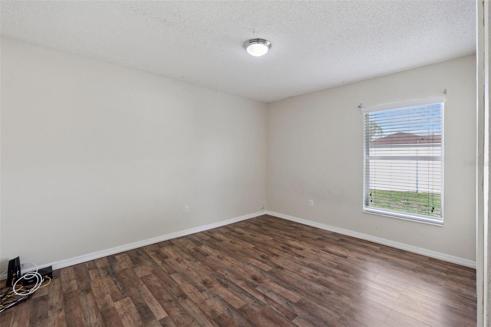 Listing photo id 16 for 1111 Chichester Court