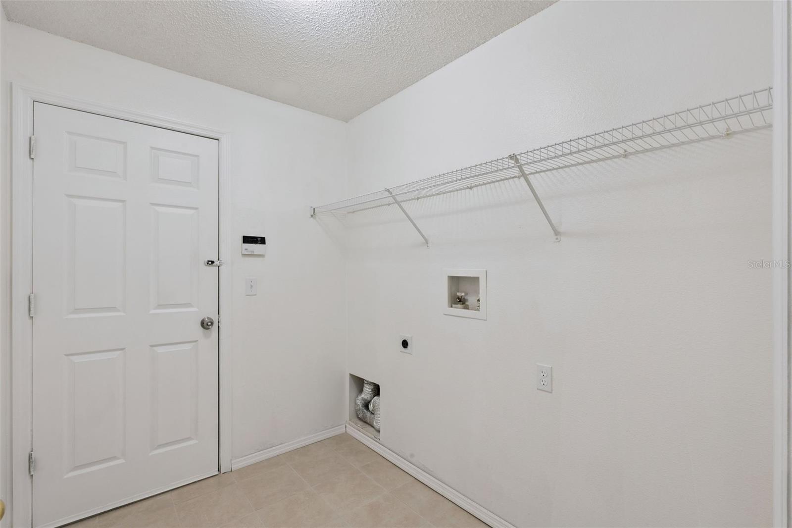 Listing photo id 20 for 1111 Chichester Court