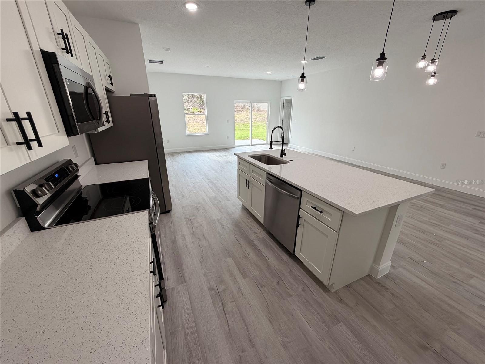 Image 4 of 18 For 2670 162nd Lane 2670