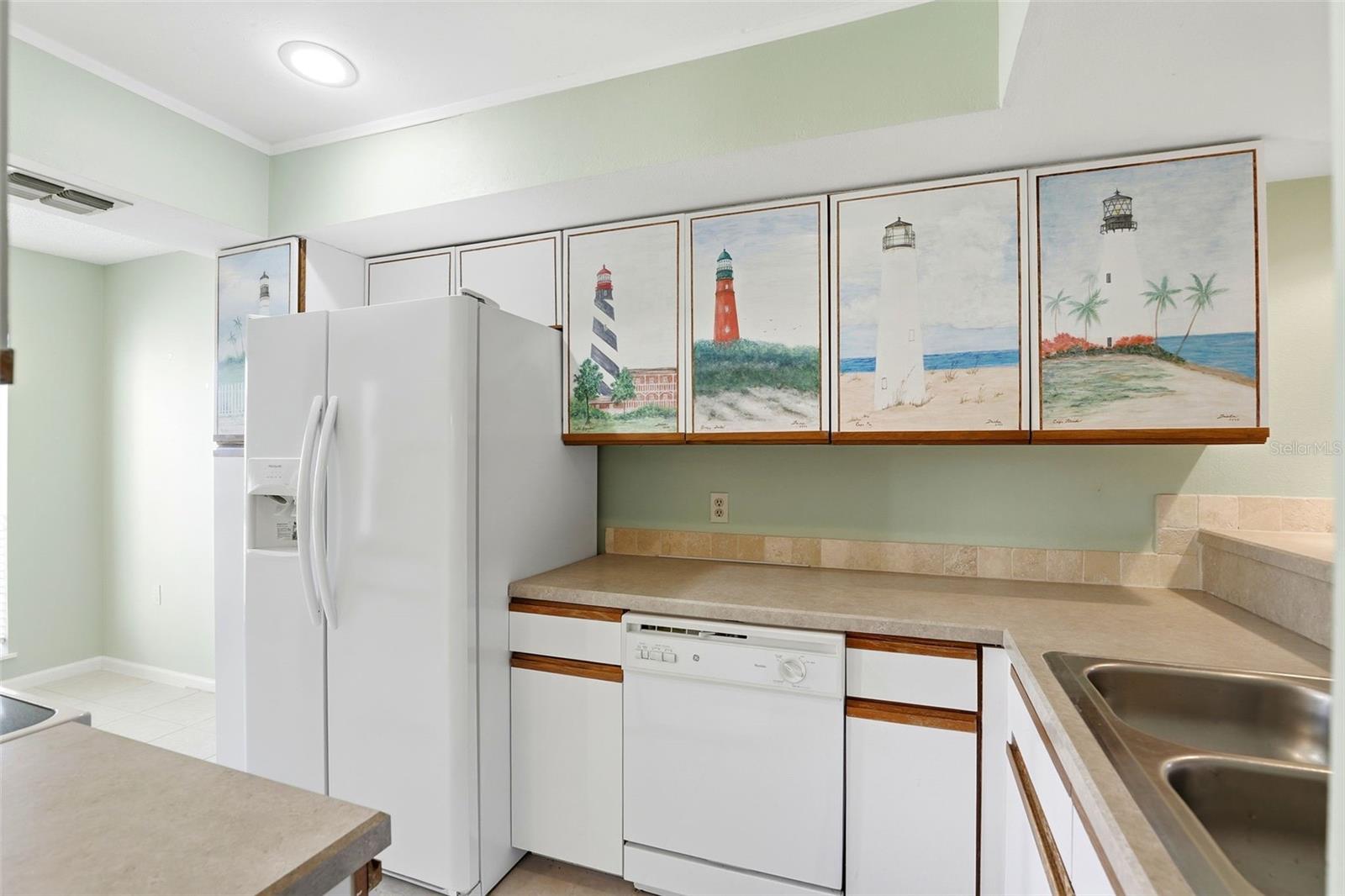 Image 12 of 26 For 190 Sabal Palm Place 190