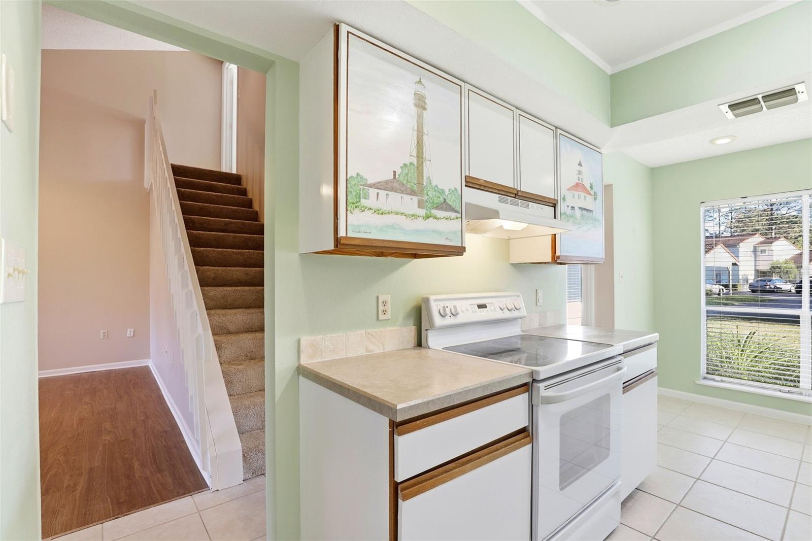 Image 14 of 26 For 190 Sabal Palm Place 190