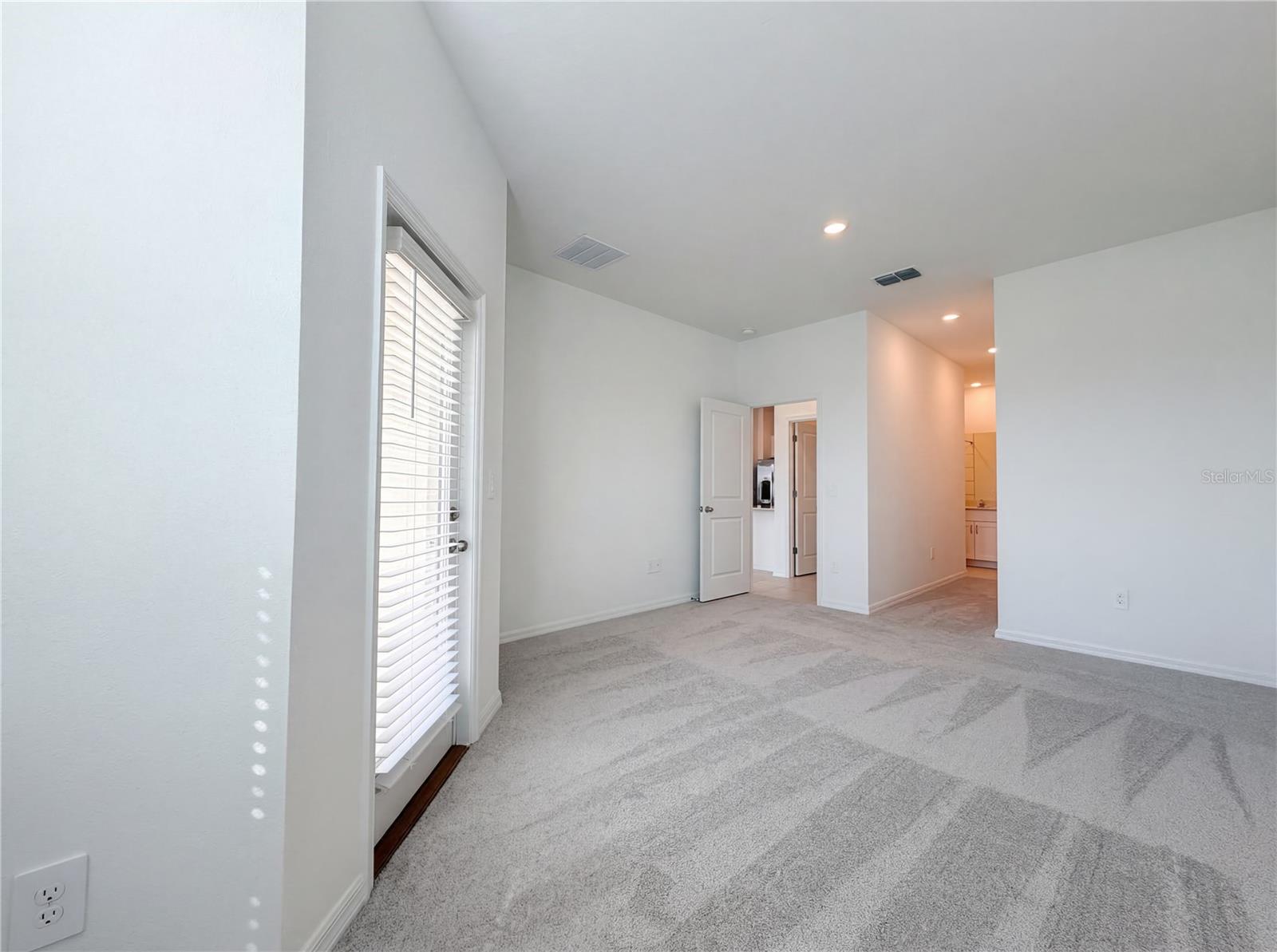 Image 12 of 35 For 9435 Gulf Shore Terrace