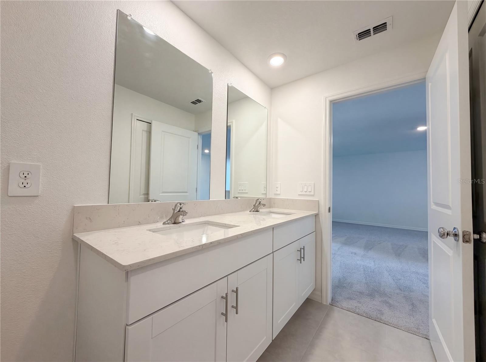 Image 26 of 35 For 9435 Gulf Shore Terrace