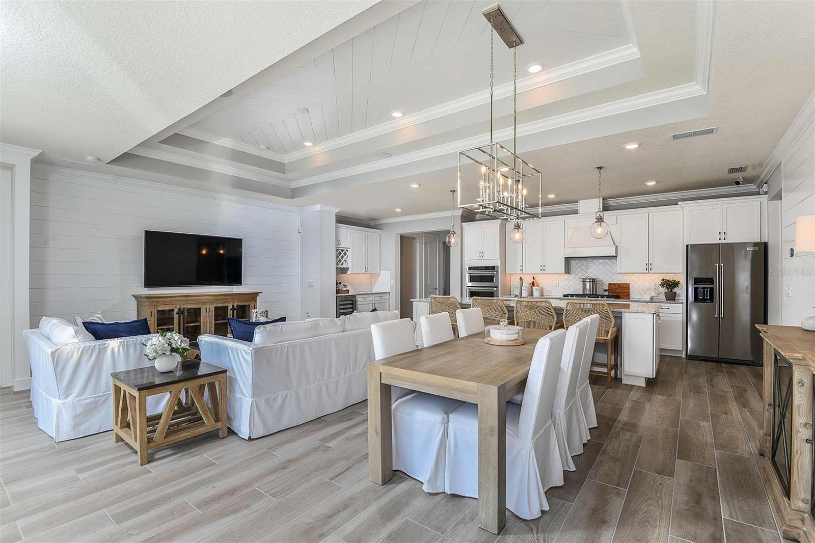 Image 7 of 23 For 9108 Splashing Drive