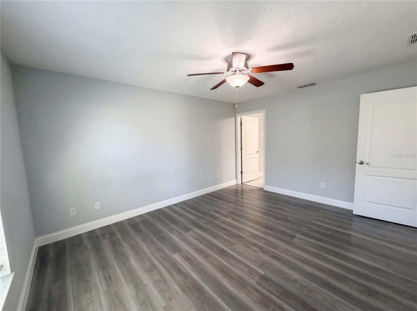 Image 17 of 24 For 5033 97th Lane