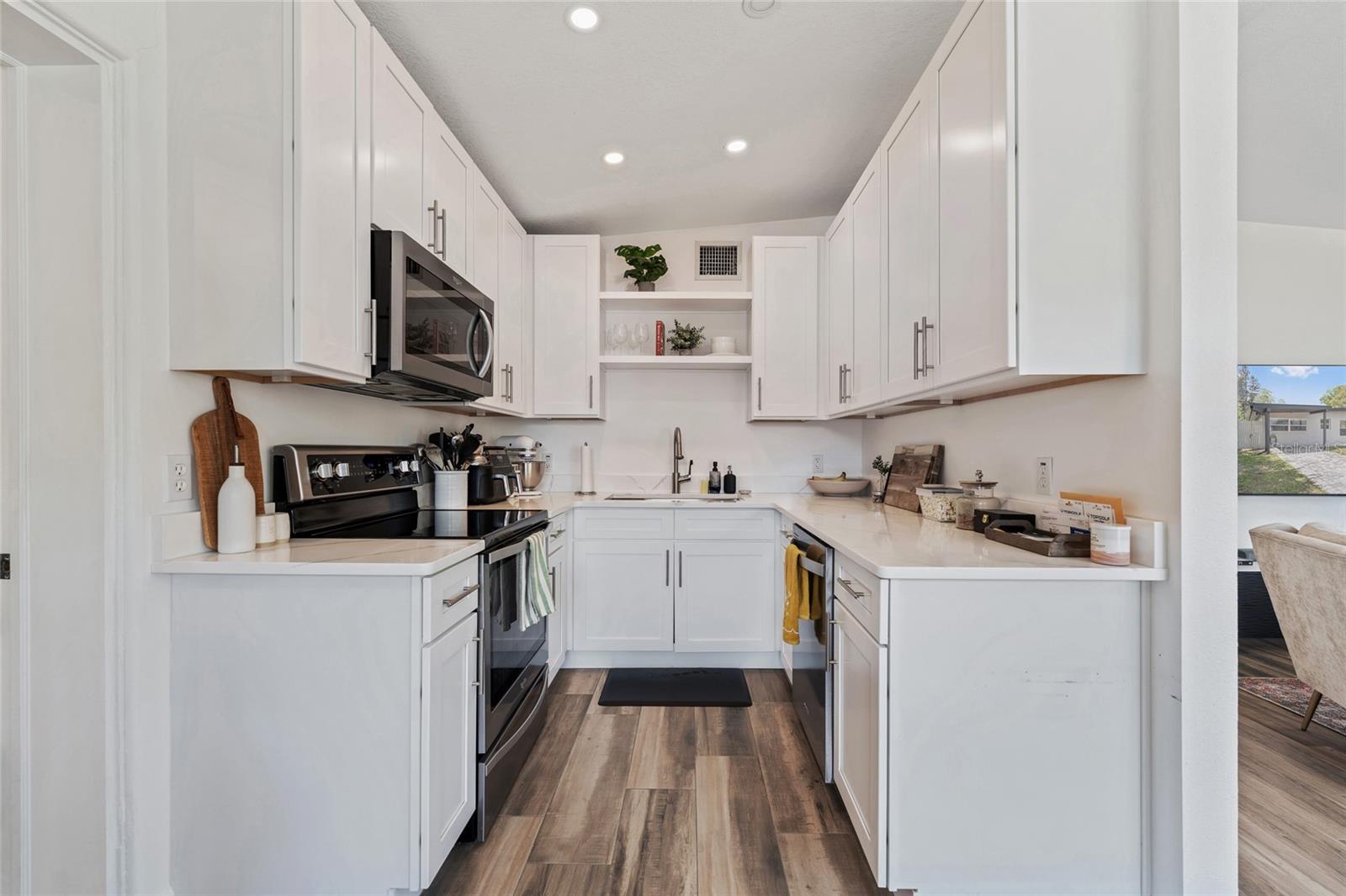 Image 7 of 31 For 5218 Dexter Street