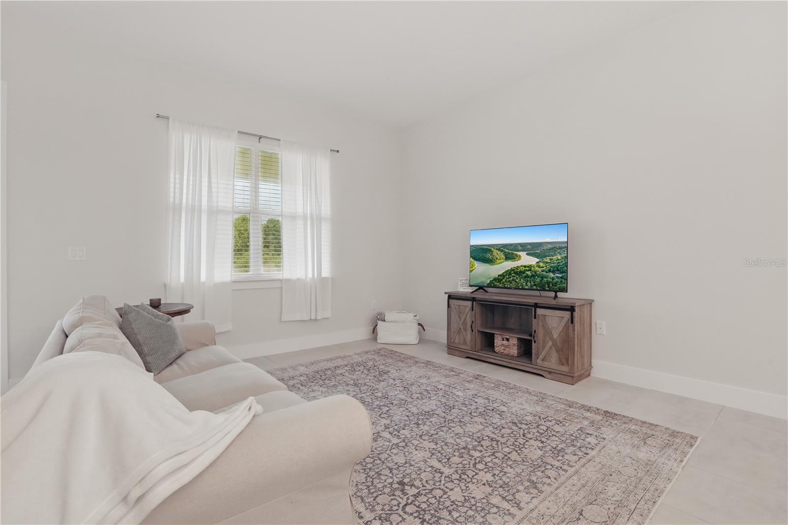 Image 14 of 36 For 1462 Brookdale Court