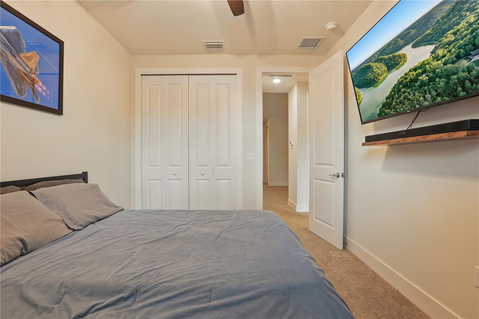 Image 21 of 36 For 1462 Brookdale Court