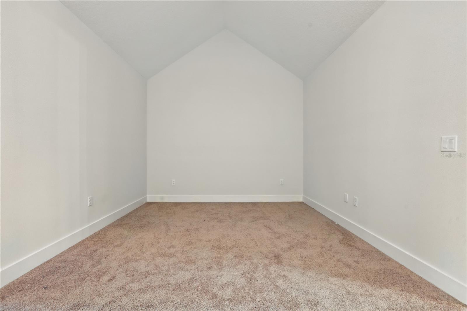 Image 24 of 36 For 1462 Brookdale Court