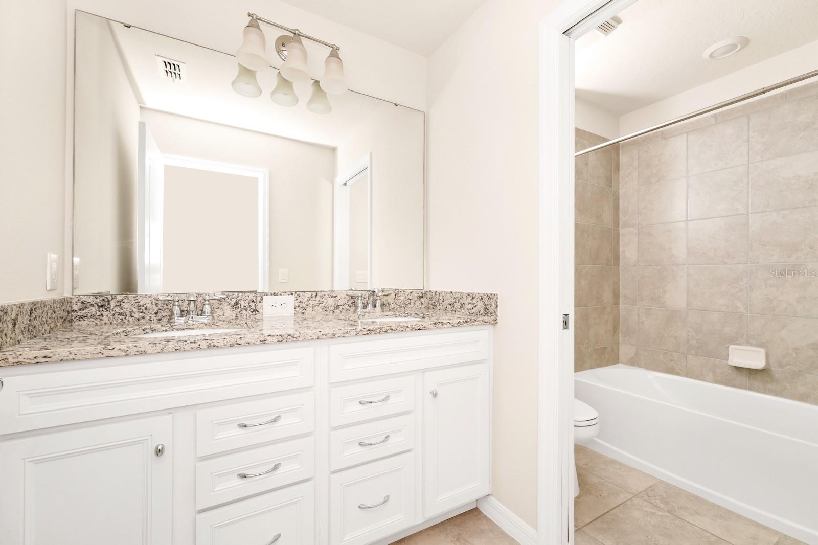 Image 16 of 40 For 7513 Oak Spring Lane