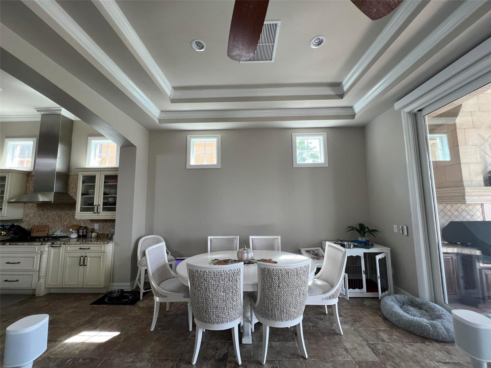 Image 10 of 34 For 1172 Castle Pines Ct