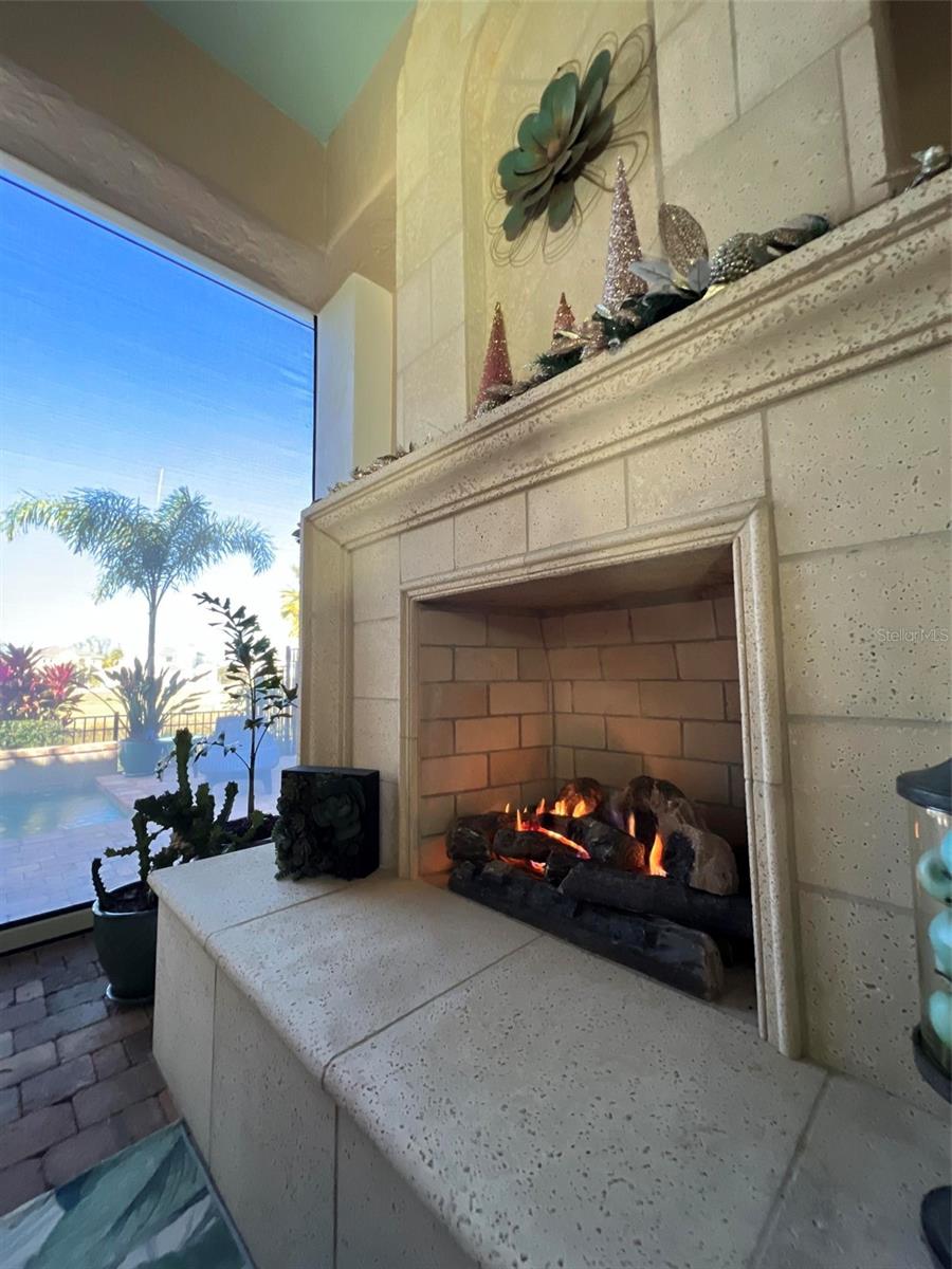 Image 7 of 34 For 1172 Castle Pines Ct