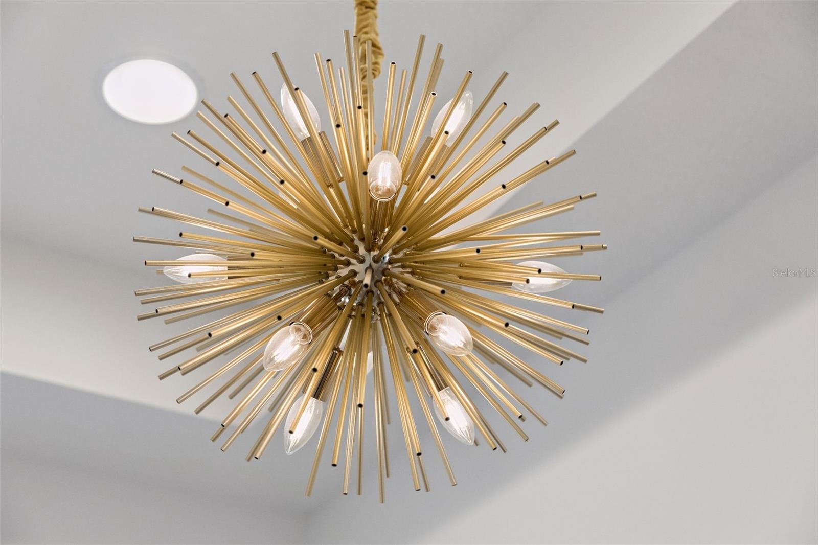 Image 5 of 60 For 15432 Gilligan Court