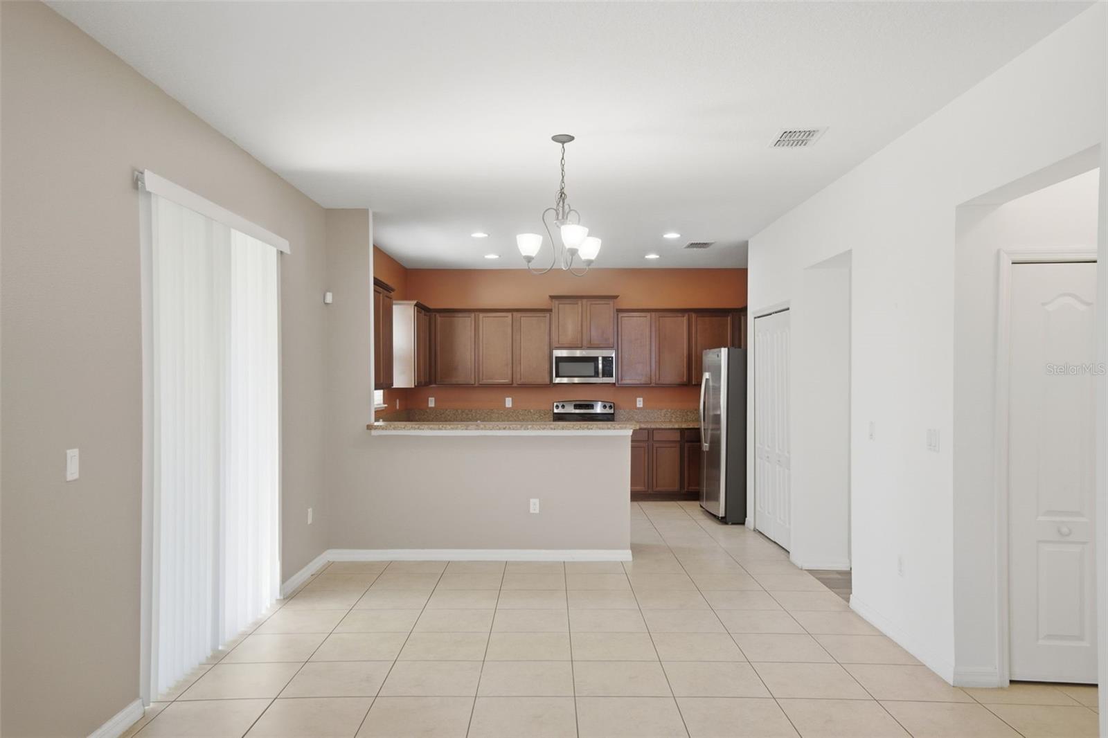 Image 9 of 29 For 3721 Maidencain Street