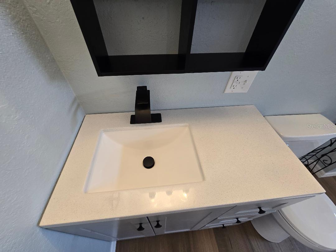 Image 14 of 28 For 8341 Highpoint Boulevard