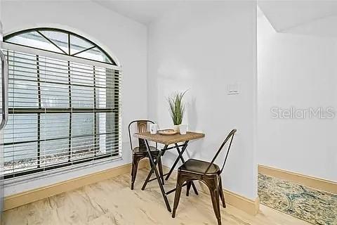 Image 10 of 17 For 25107 Northlake Drive 25107