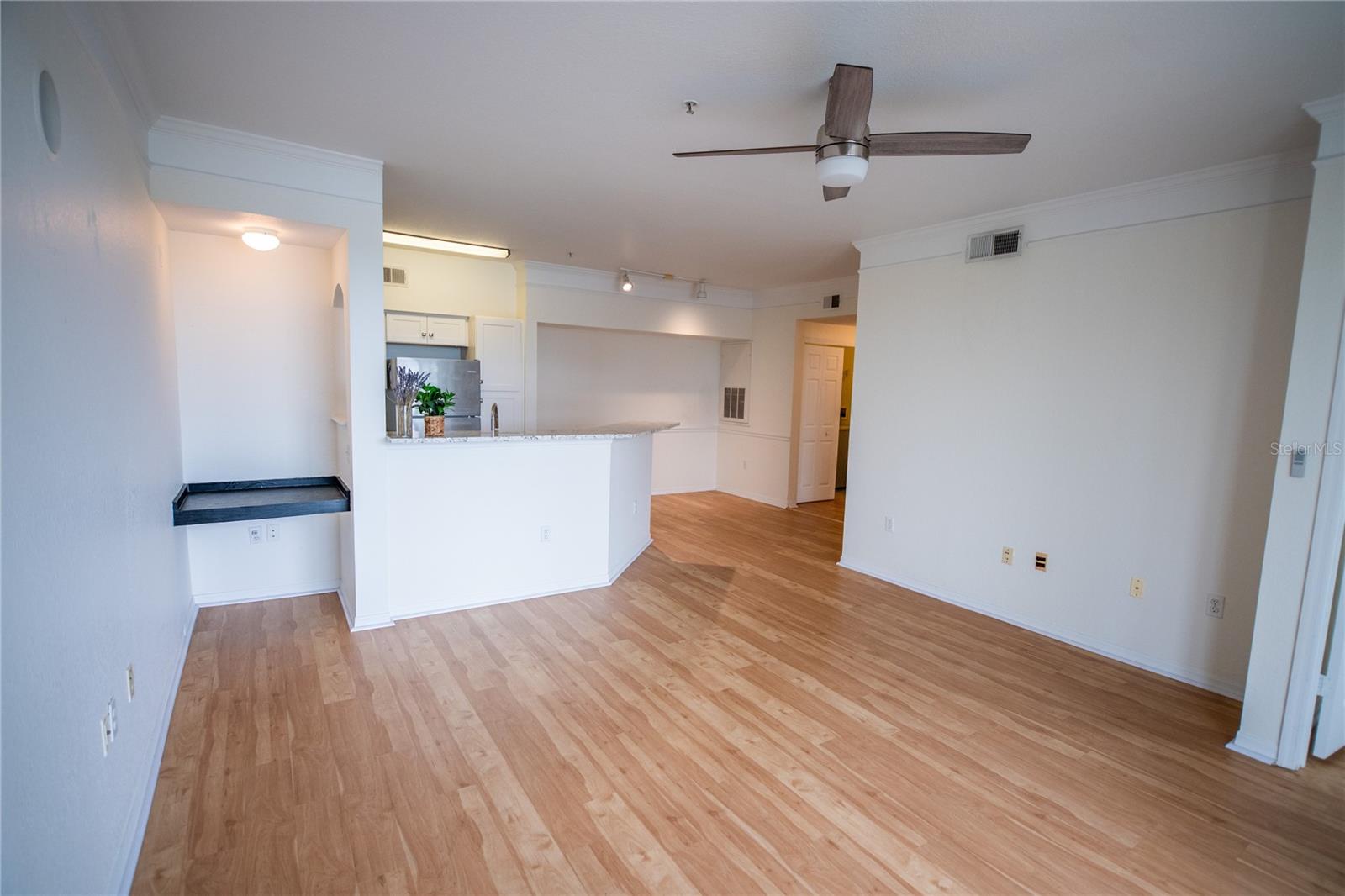 Image 12 of 23 For 3428 Soho Street 204