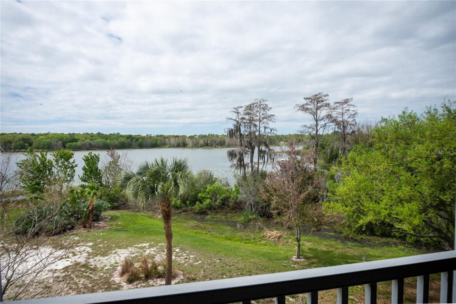 Image 13 of 23 For 3428 Soho Street 204