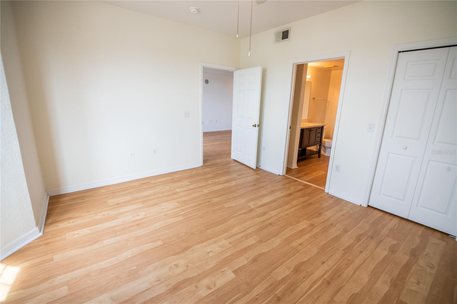 Image 14 of 23 For 3428 Soho Street 204