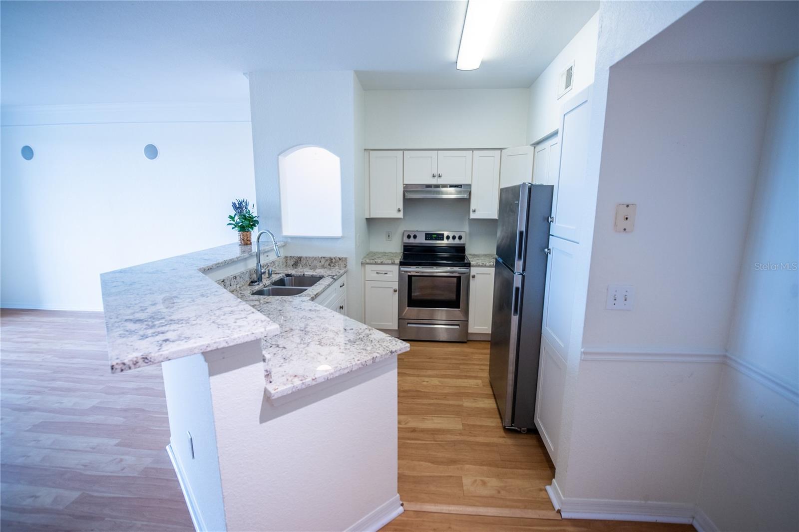 Image 6 of 23 For 3428 Soho Street 204