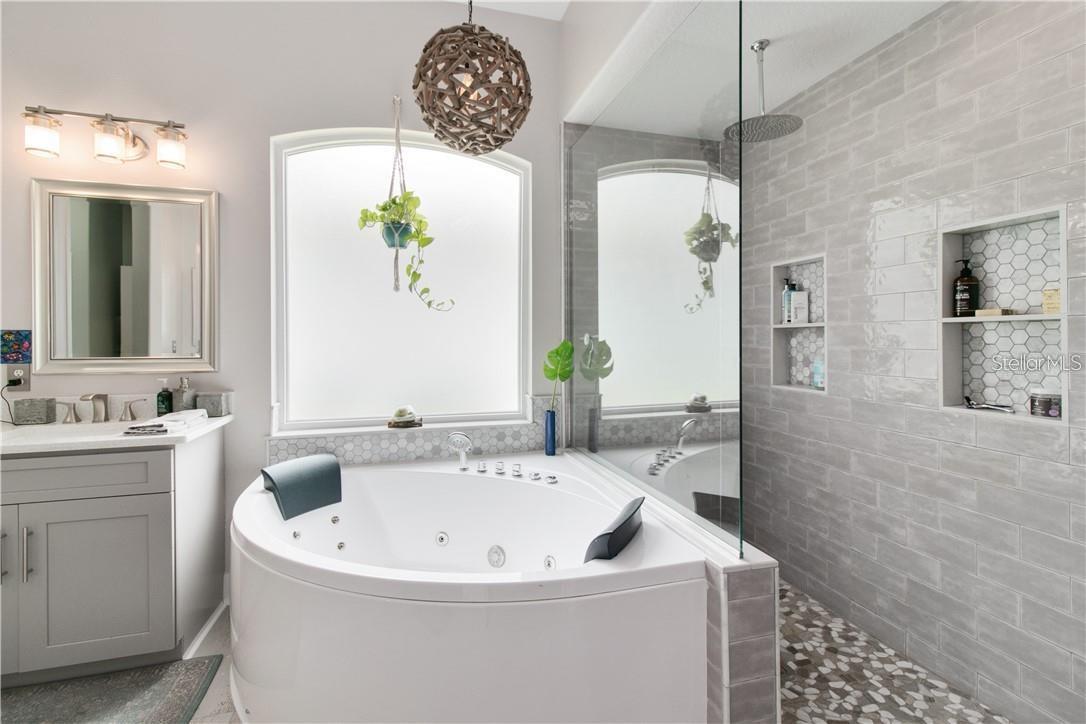 Image 19 of 56 For 231 Lakay Place