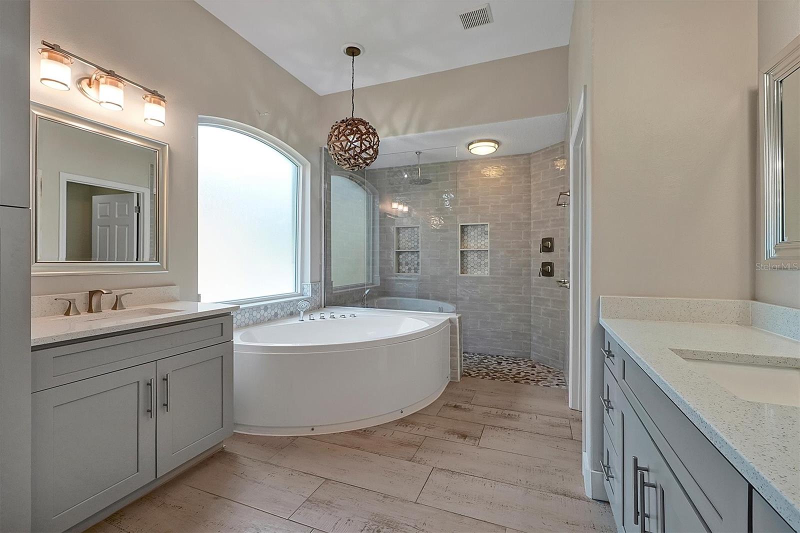 Image 22 of 56 For 231 Lakay Place