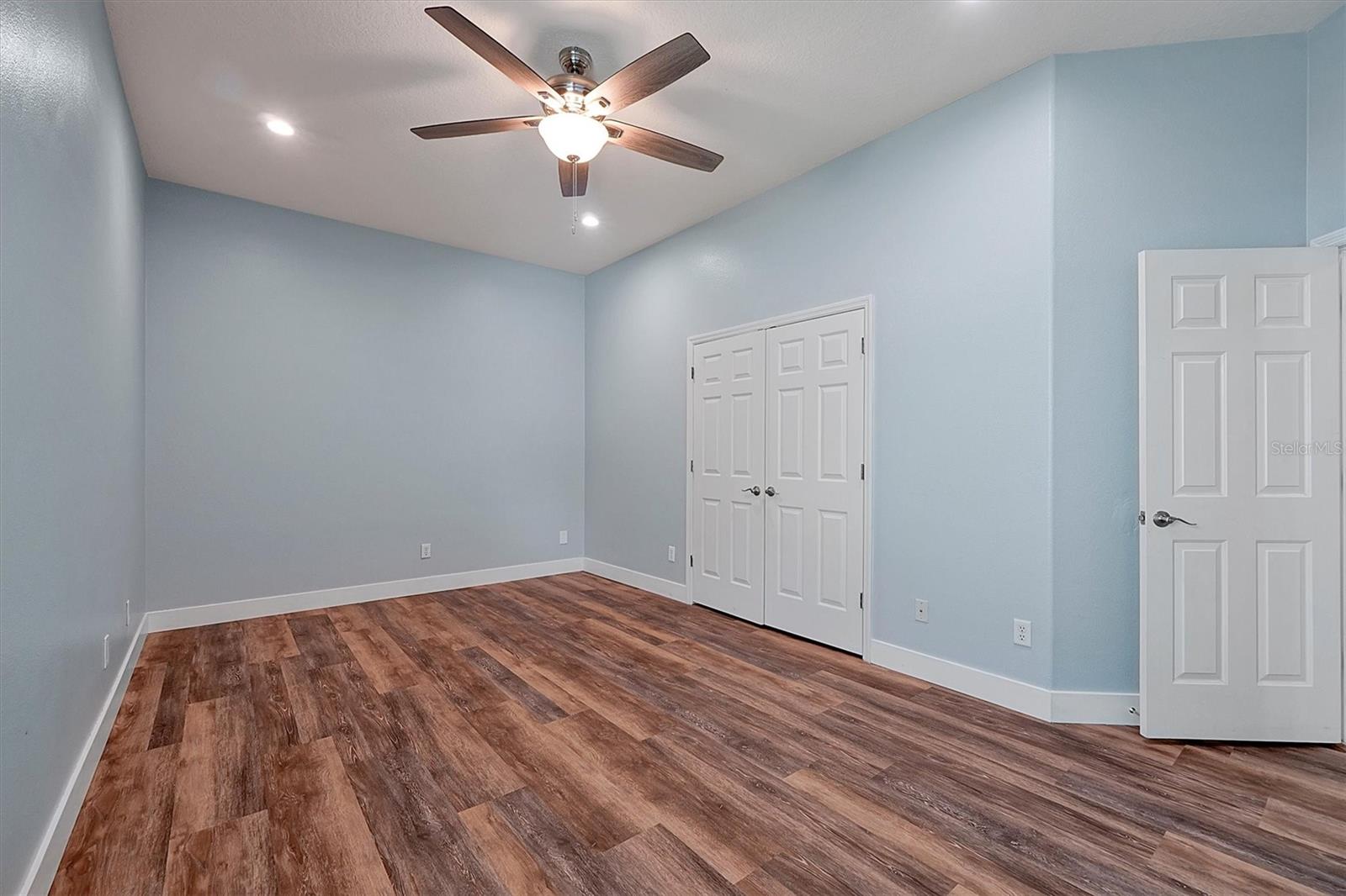 Image 27 of 56 For 231 Lakay Place