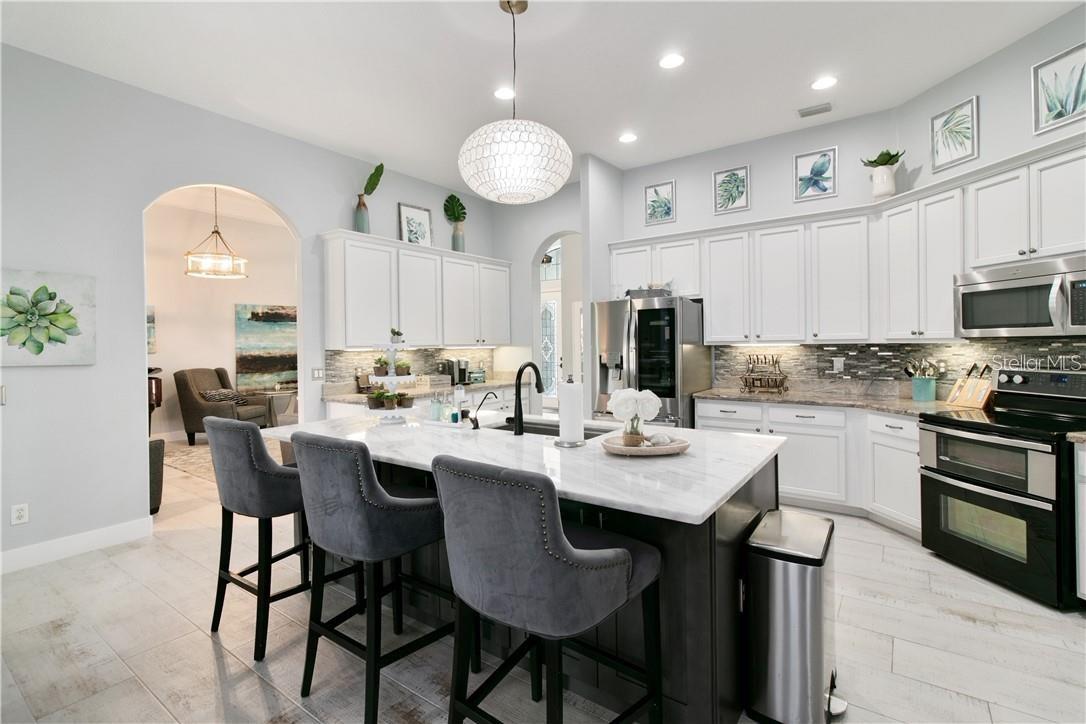 Image 7 of 56 For 231 Lakay Place