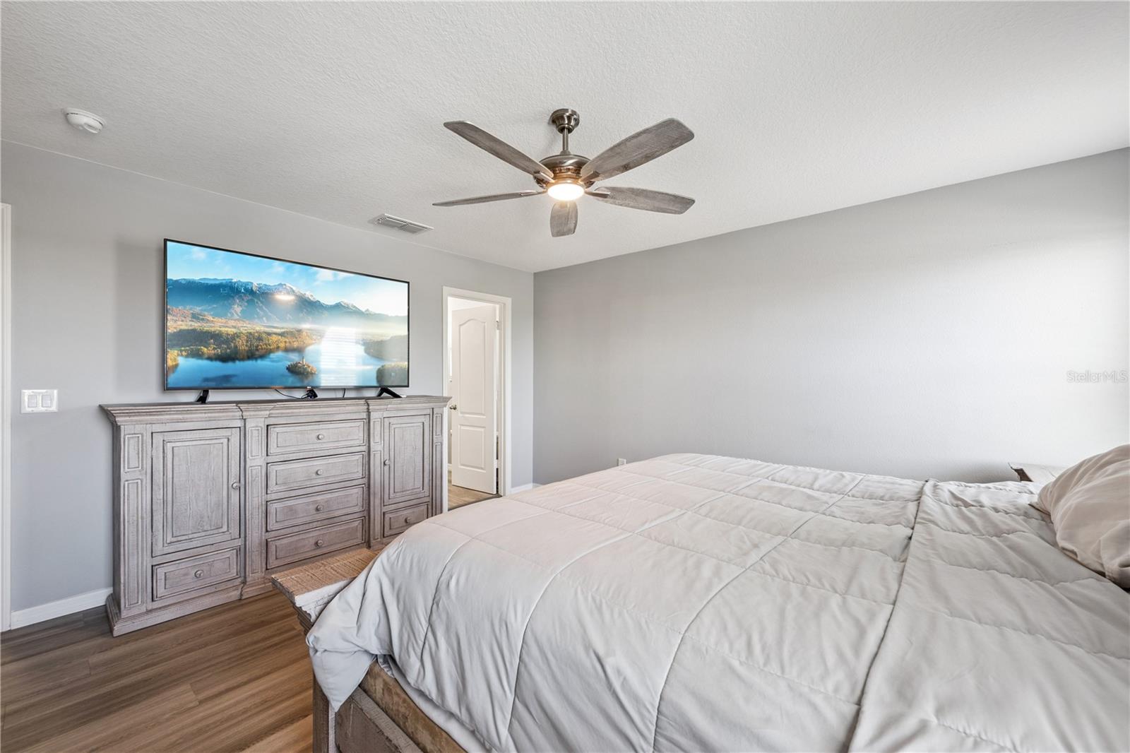 Image 15 of 33 For 606 Preserve Pointe Boulevard