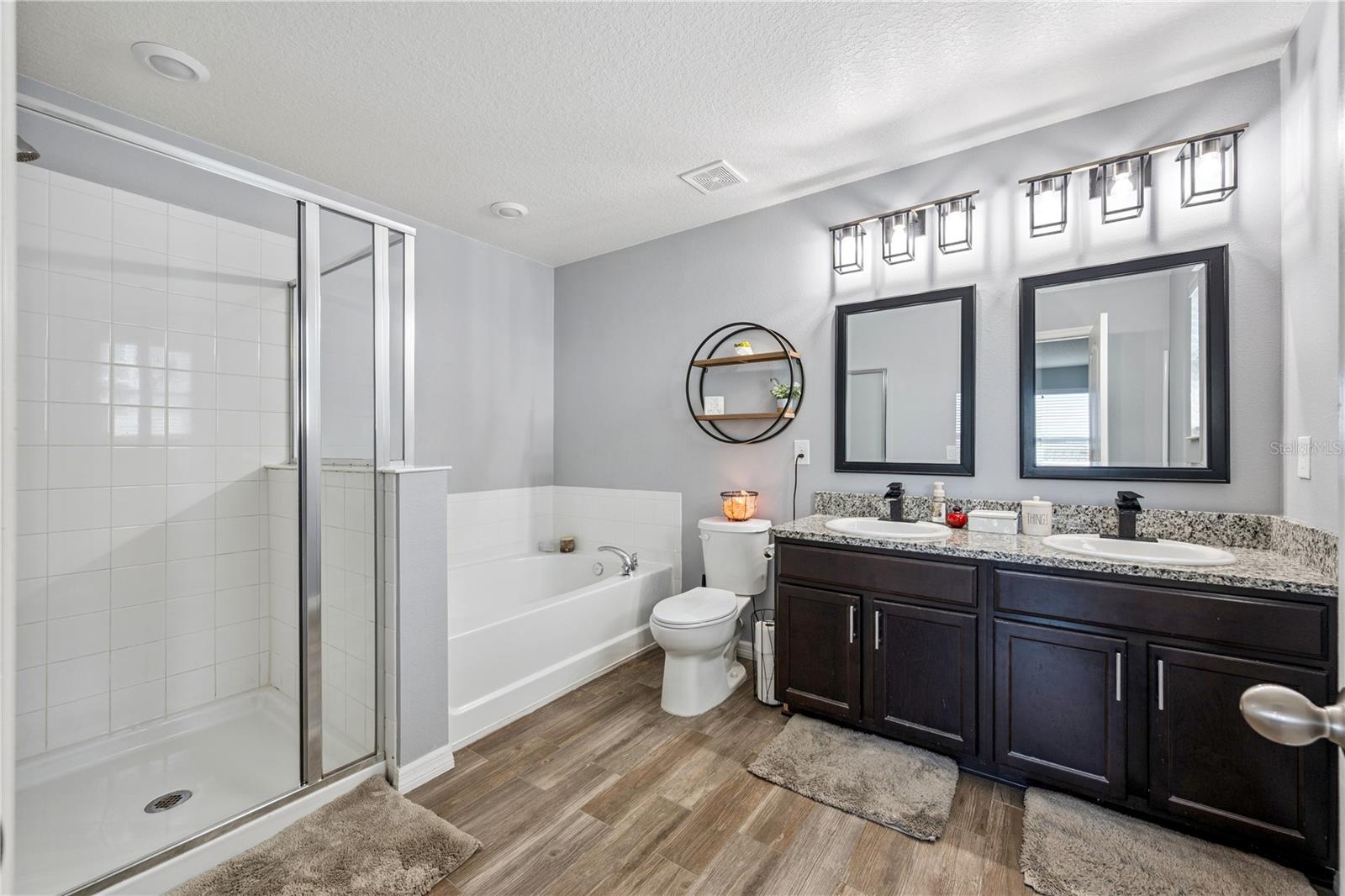 Image 16 of 33 For 606 Preserve Pointe Boulevard