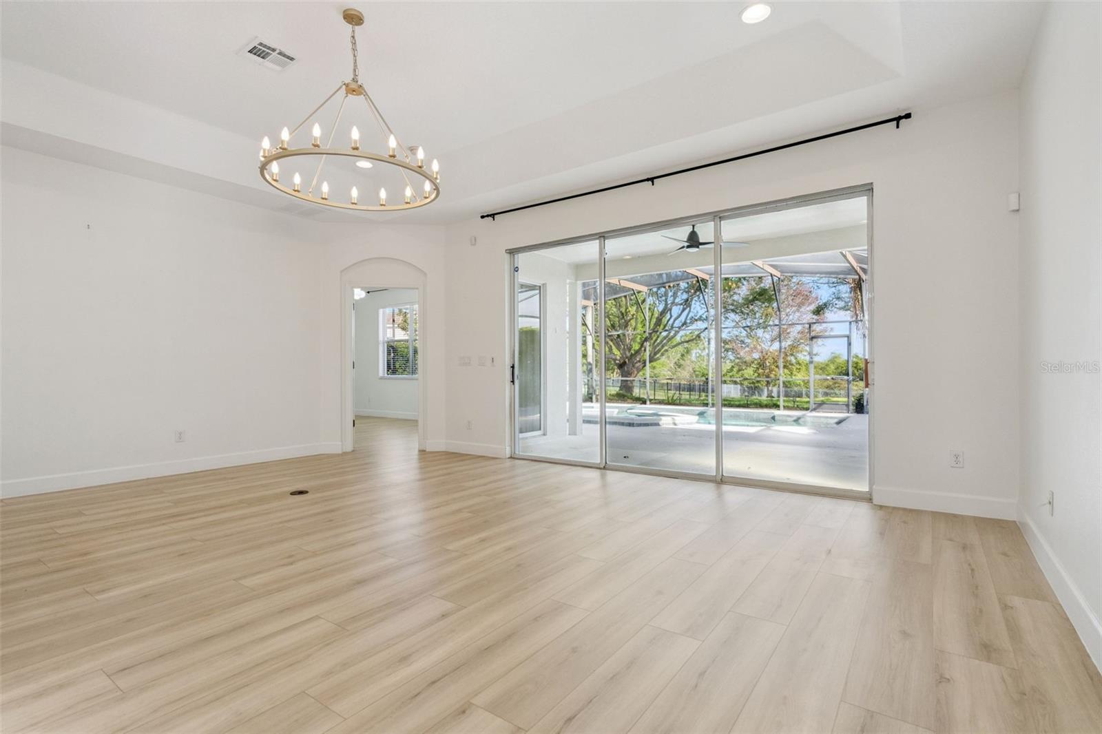 Image 17 of 91 For 14255 Sonco Avenue