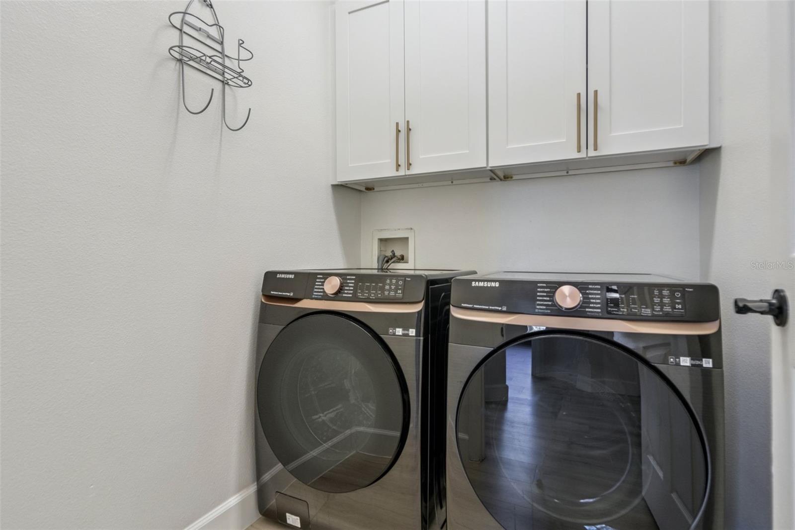 Image 24 of 91 For 14255 Sonco Avenue