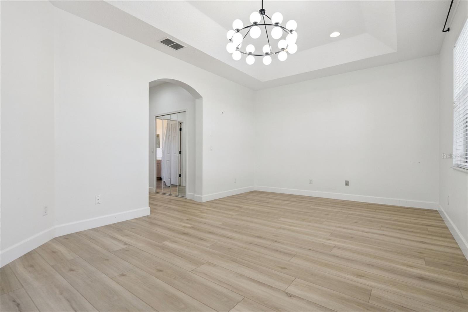 Image 27 of 91 For 14255 Sonco Avenue