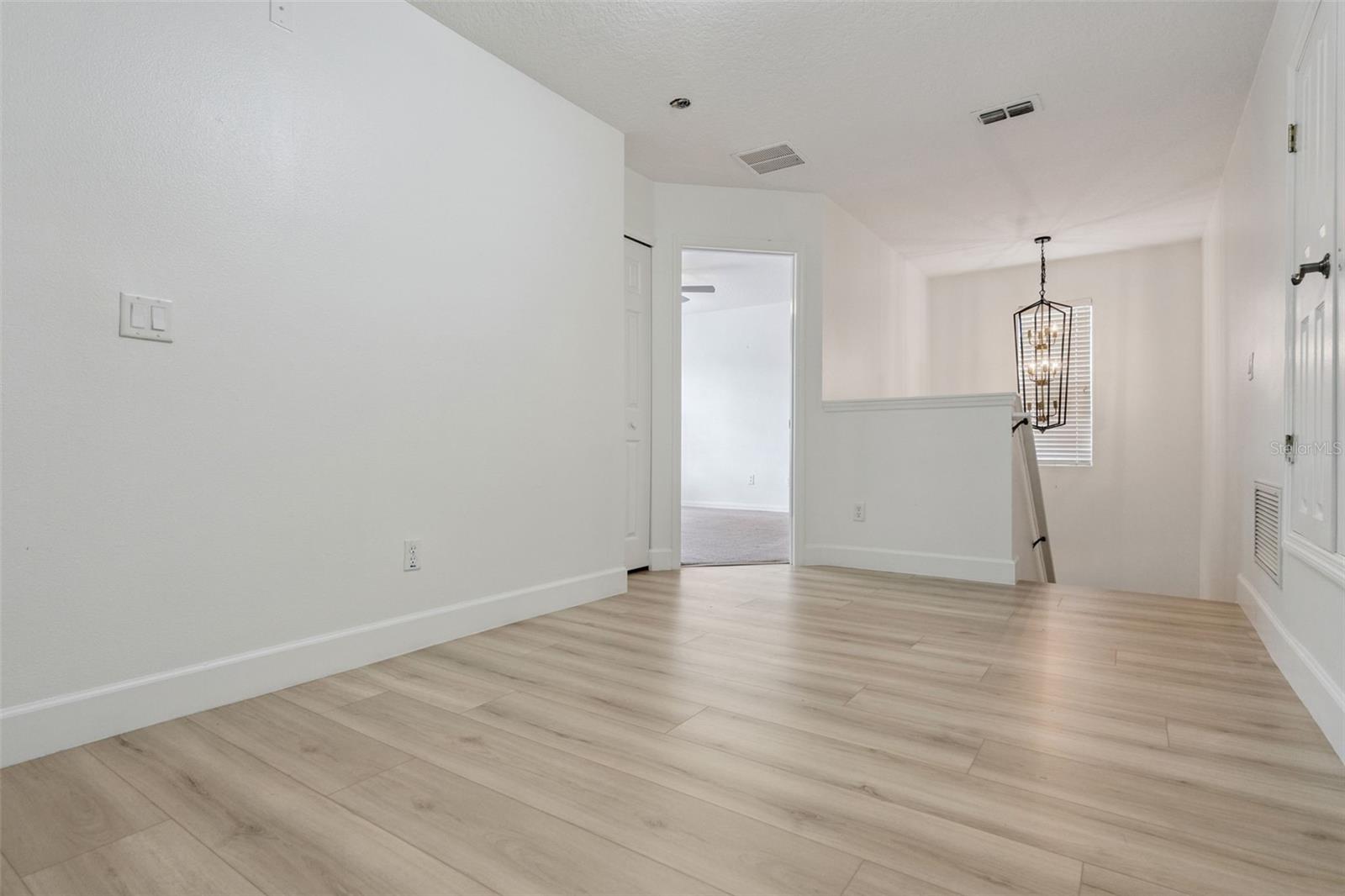 Image 32 of 91 For 14255 Sonco Avenue