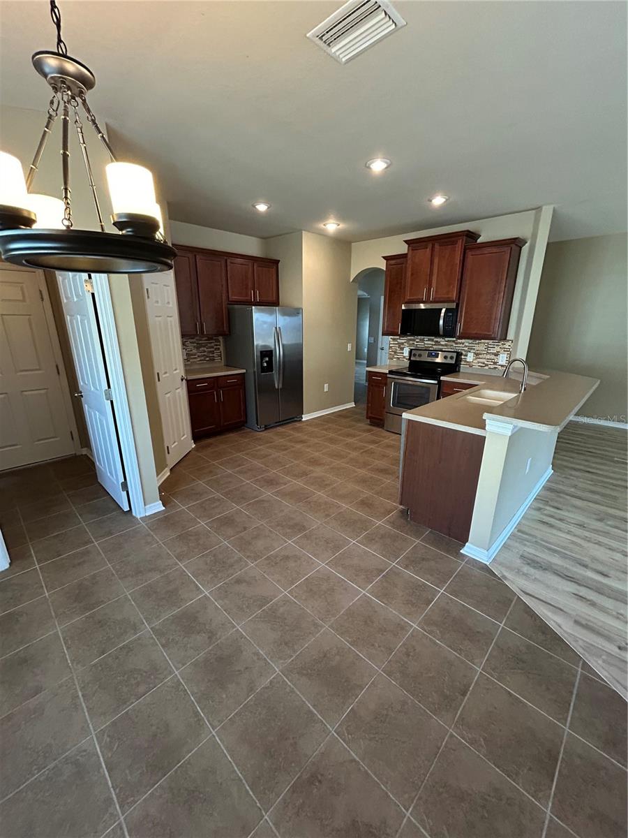 Image 11 of 25 For 11543 Tangle Creek Boulevard