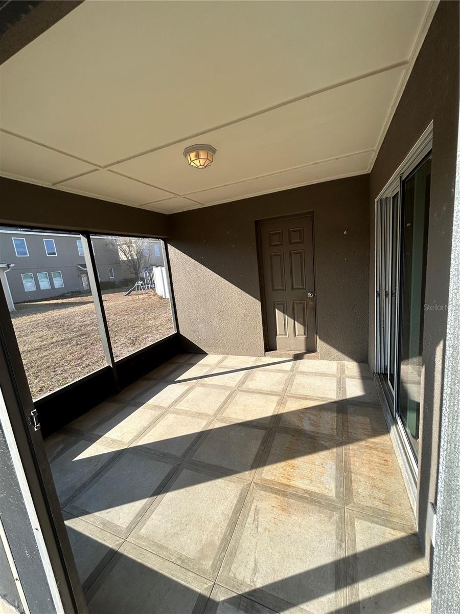 Image 15 of 25 For 11543 Tangle Creek Boulevard