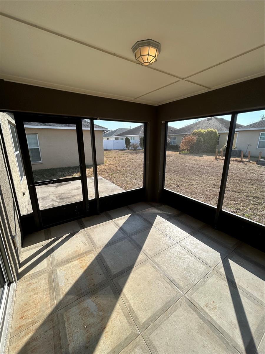 Image 16 of 25 For 11543 Tangle Creek Boulevard