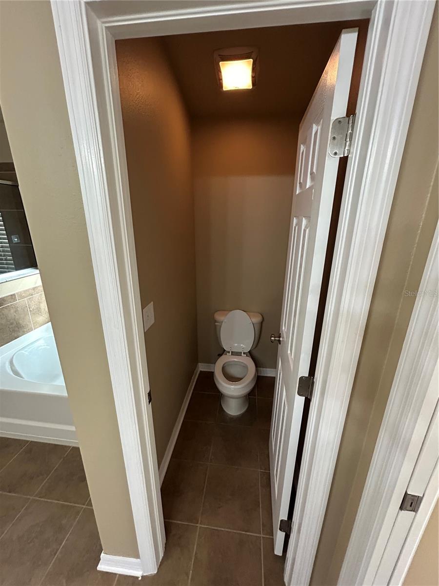 Image 21 of 25 For 11543 Tangle Creek Boulevard