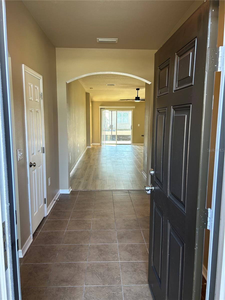 Image 5 of 25 For 11543 Tangle Creek Boulevard