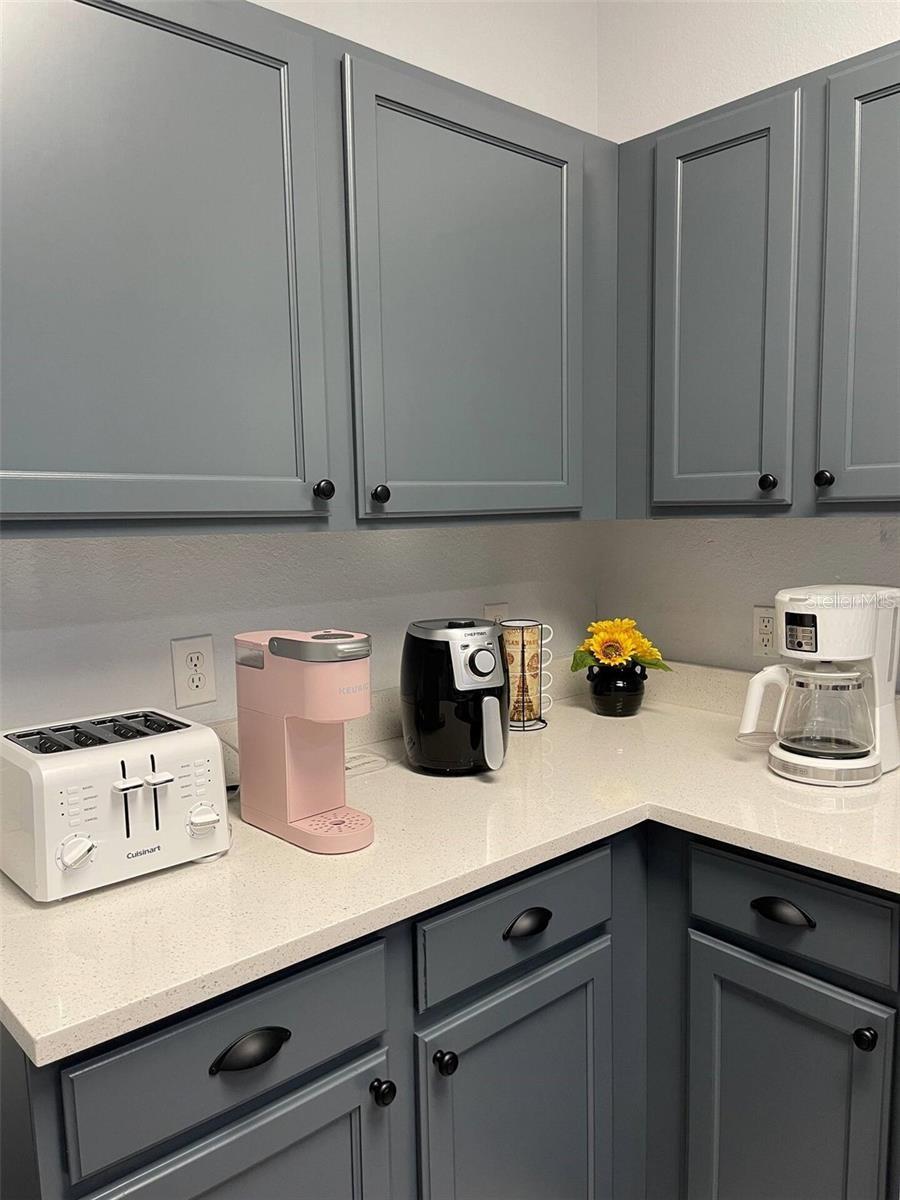 Image 7 of 41 For 3175 Feltrim Place 305