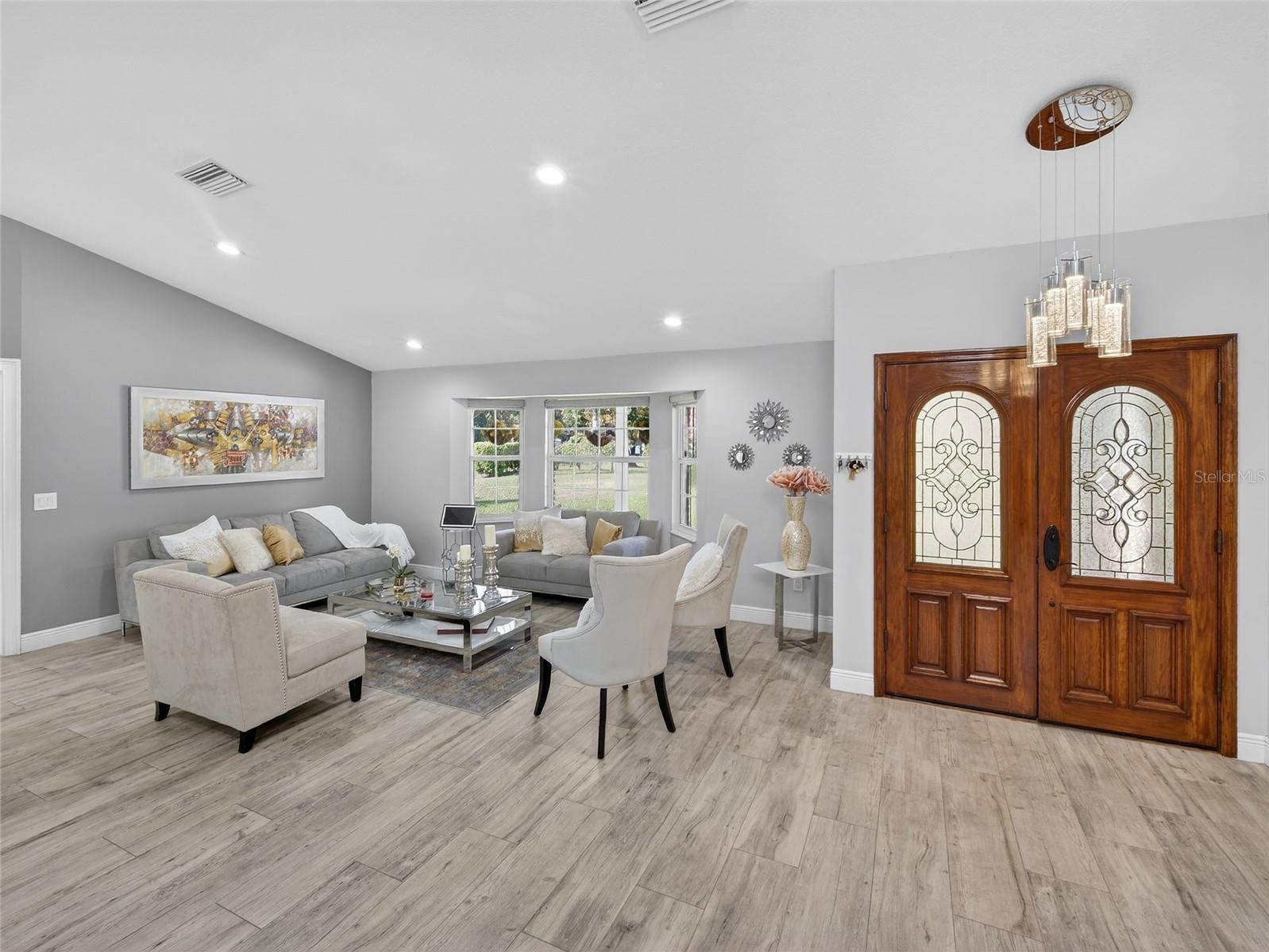 Image 20 of 100 For 1184 Laura Street