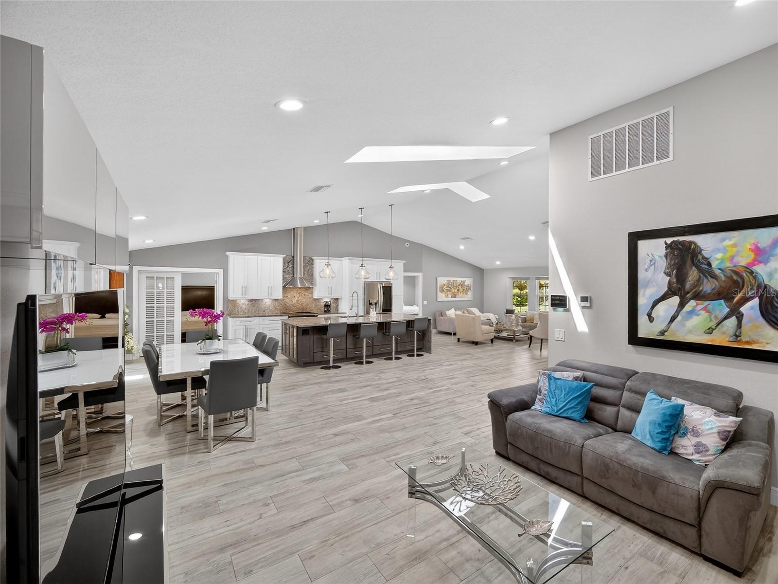 Image 32 of 100 For 1184 Laura Street