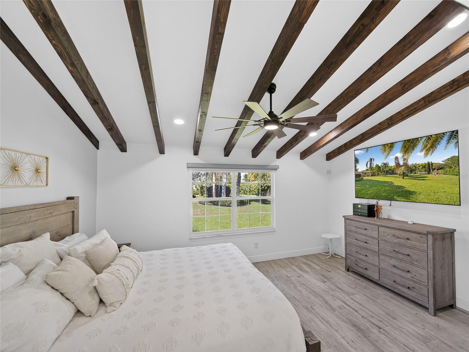 Image 34 of 100 For 1184 Laura Street