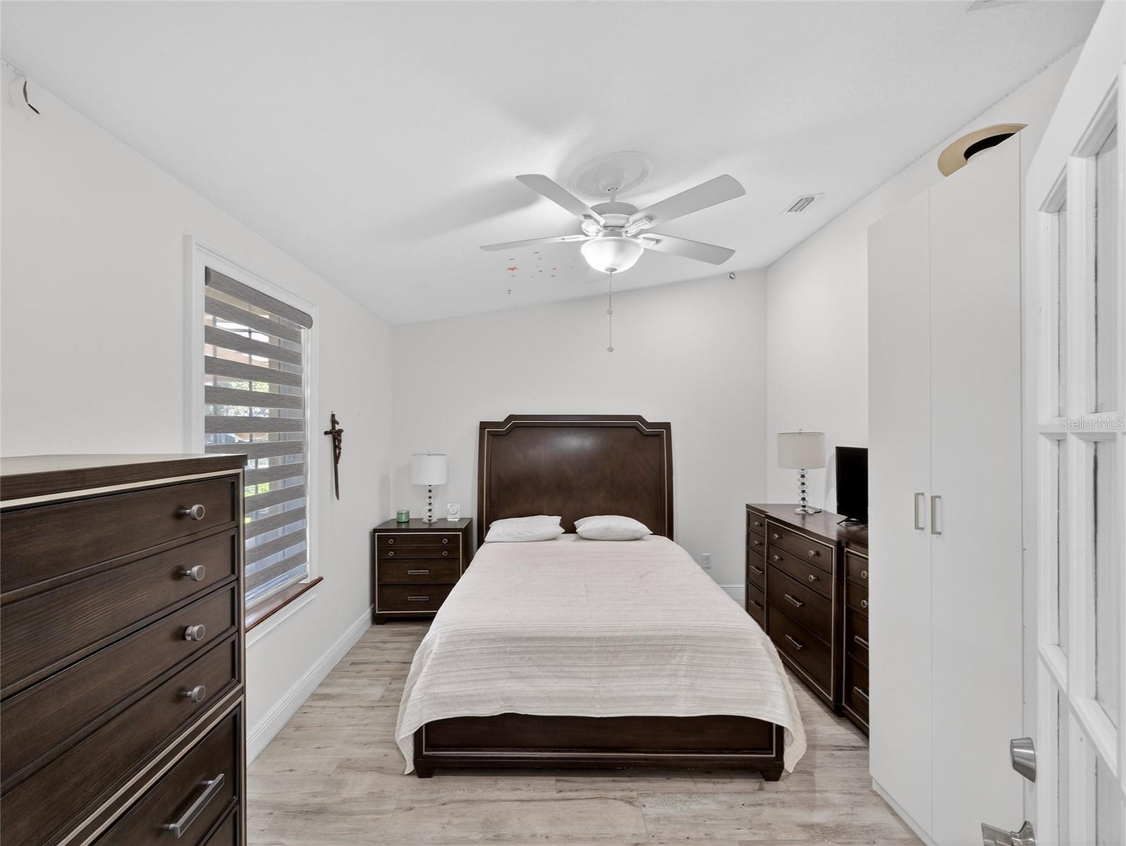 Image 39 of 100 For 1184 Laura Street