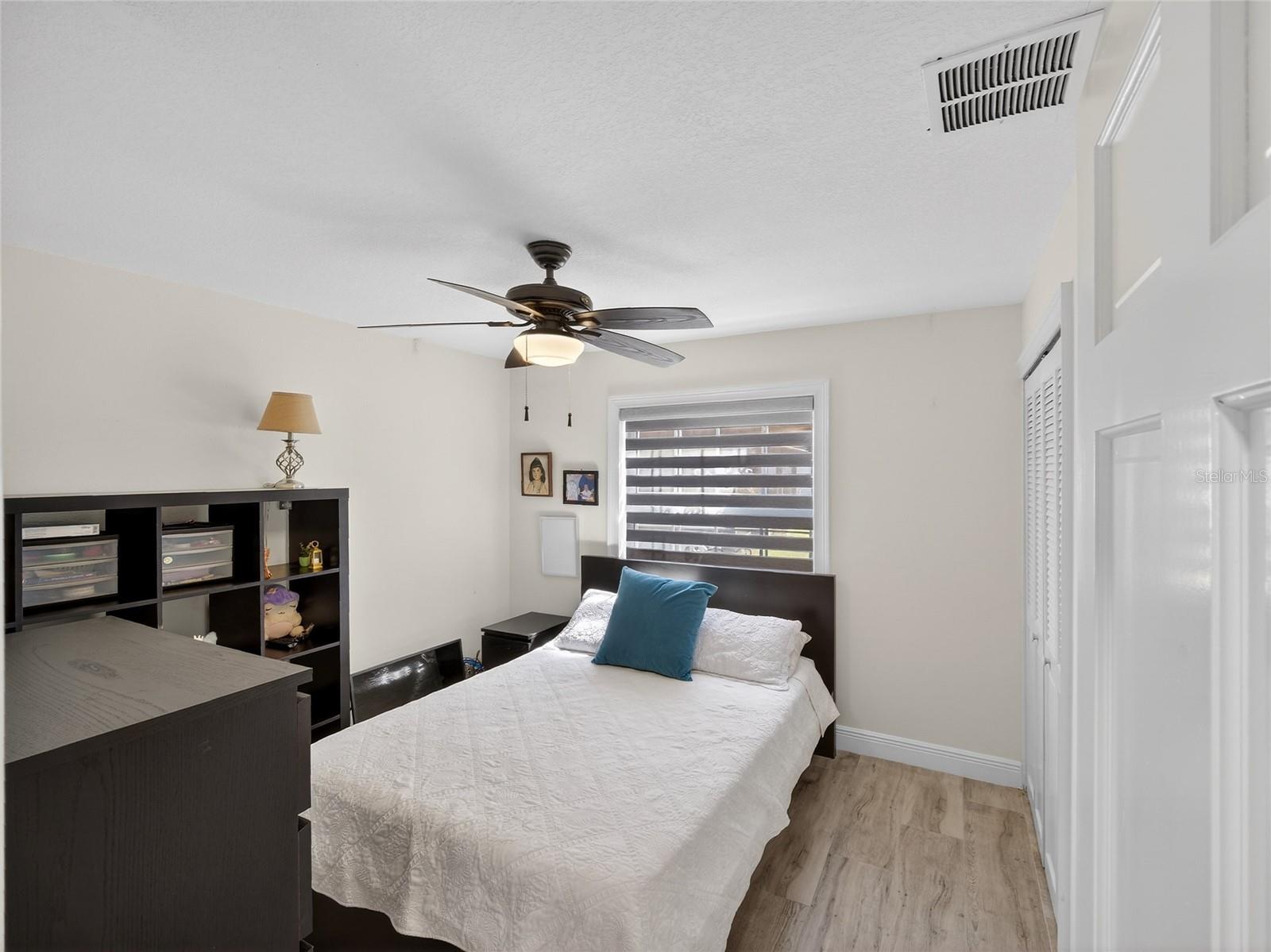 Image 40 of 100 For 1184 Laura Street