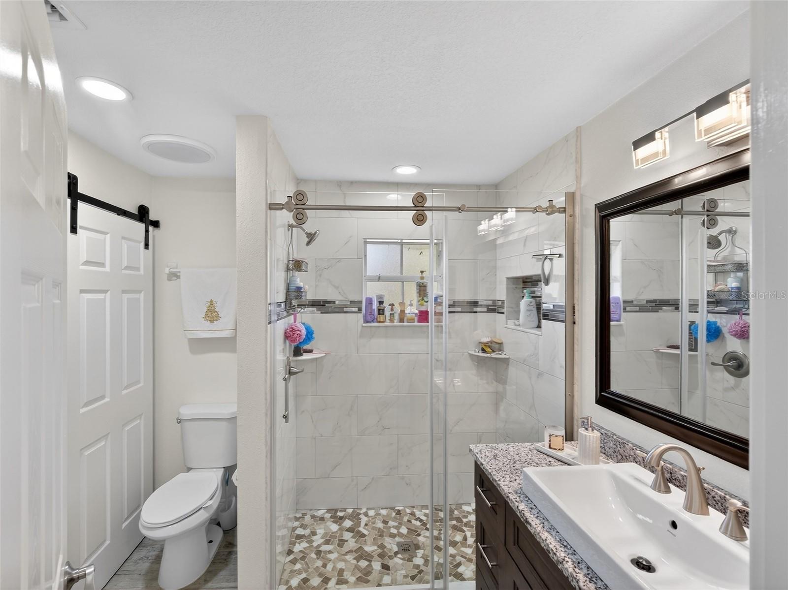 Image 41 of 100 For 1184 Laura Street