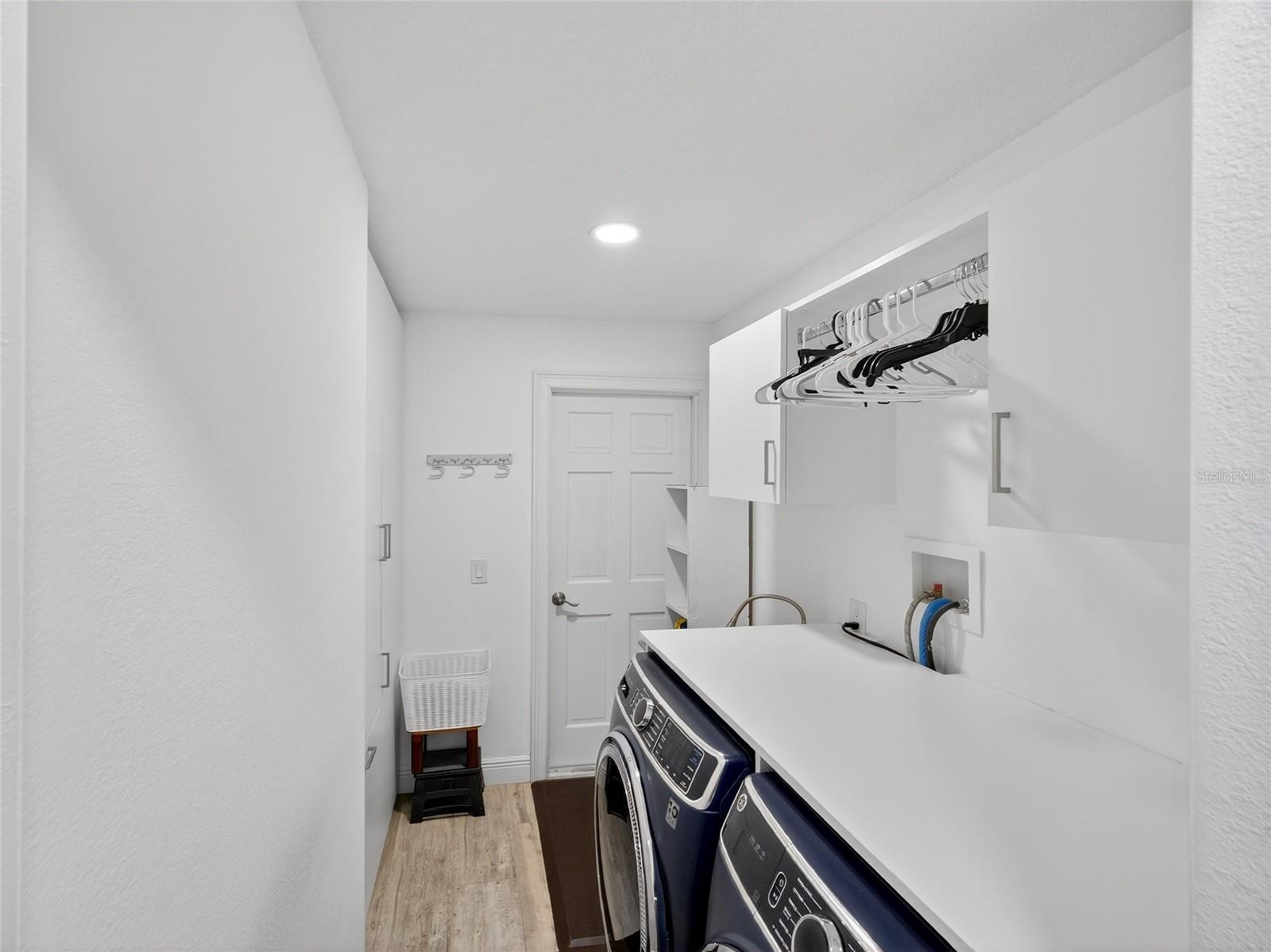 Image 42 of 100 For 1184 Laura Street