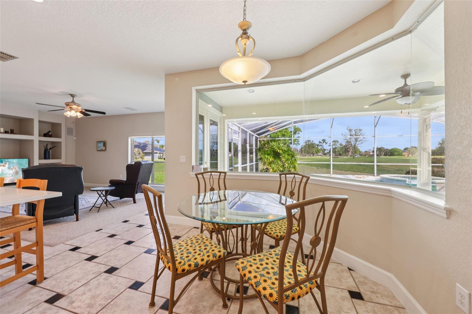 Image 12 of 73 For 20421 Netherland Street